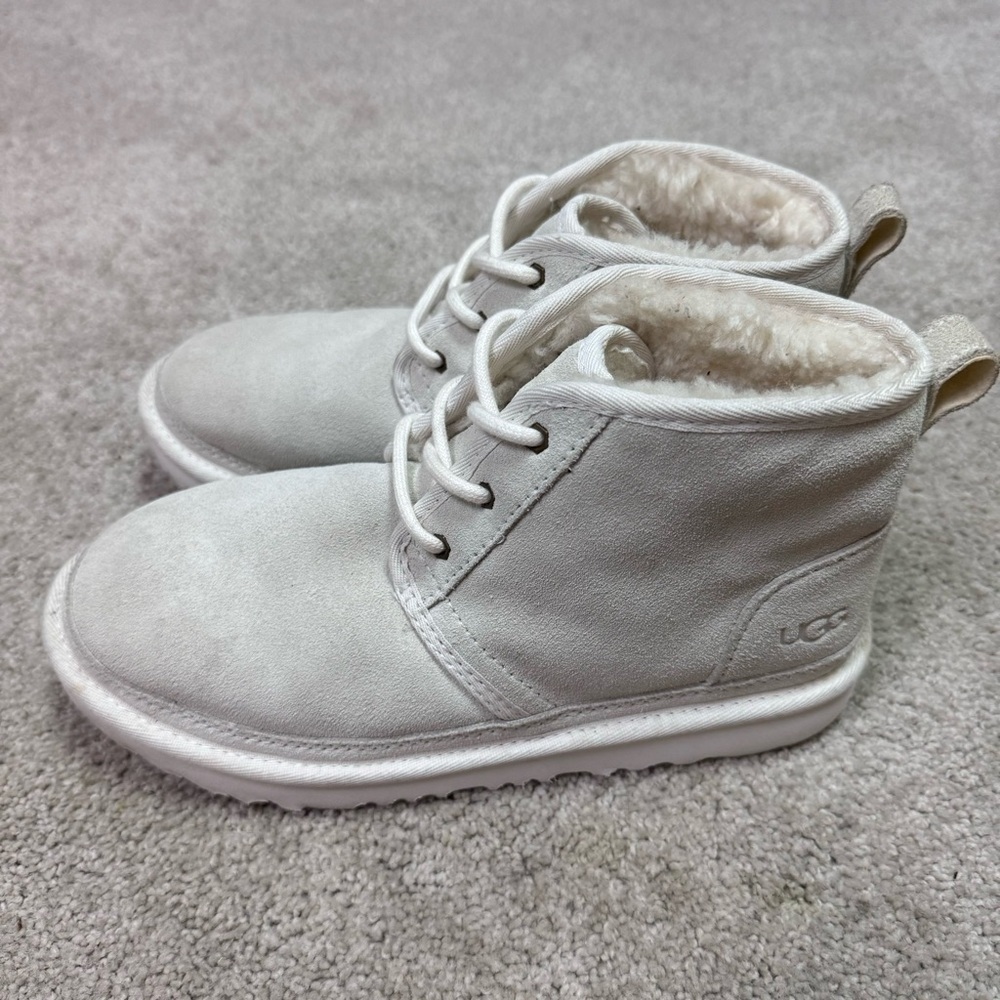 UGG Kids Light Gray Shearling-Lined Lace-Up Boots